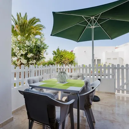 Апартаменти Carabelas 8, Next To The Sea And Amenities